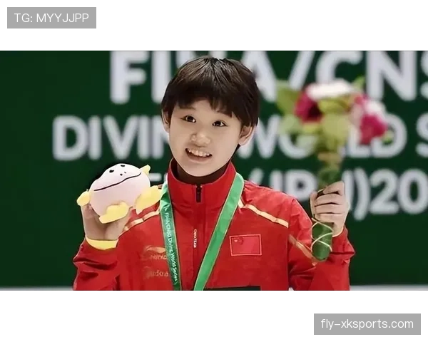 张家齐训练完随手啃鸡腿的样子,真不像拿奥运金牌的人 张家齐训练完随手啃鸡腿的样子,真不像拿奥运金牌的人